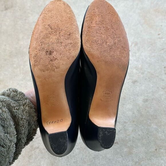 Salvatore Ferragamo Peep Toe Leather Pumps Made in Florence Italy Women’s Size 8 - Picture 11 of 12